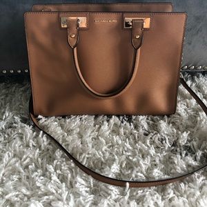 Michael kors large Quinn satchel